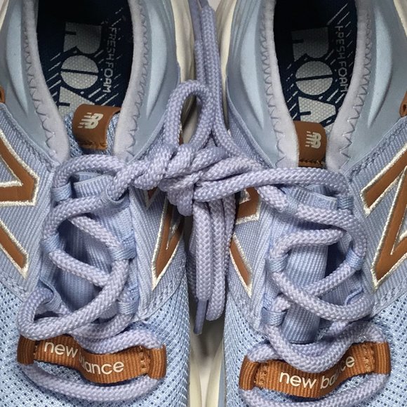 New Balance Sneaker Shoe - Picture 8 of 10